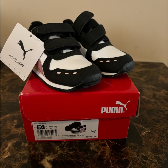 Puma toddler sneakers - Picture 2 of 2